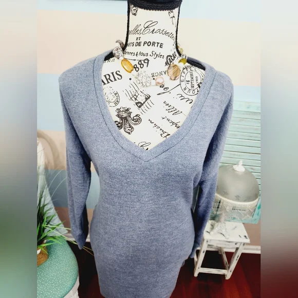 NEW! Zenana Outfitters Gray / Blue Long Sleeve - Oversized - Picture 5 of 9